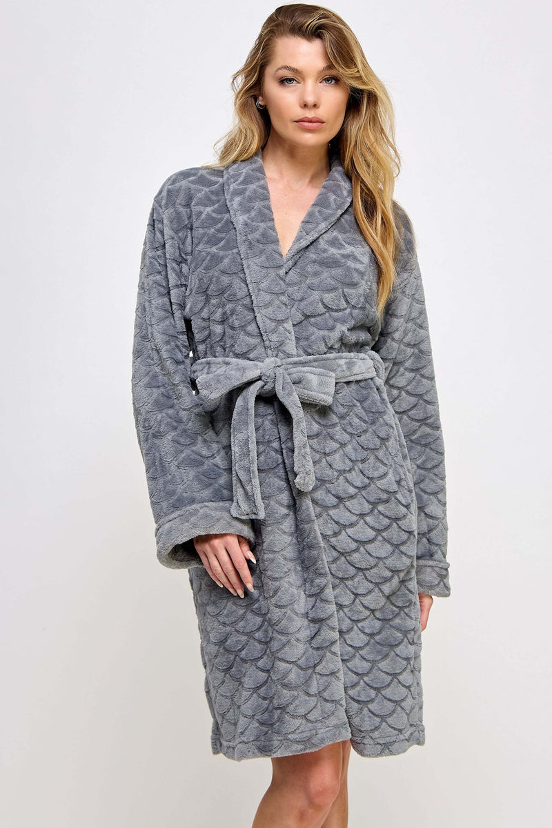2490 Ariel Robe