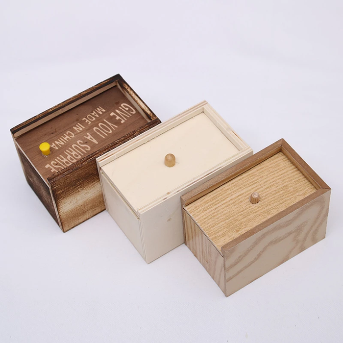 New Tricks Spider Funny Horror Box Wooden Hidden Box Quality Prank Wooden Horror Box Fun Games Prank Skills Friends Office Toys