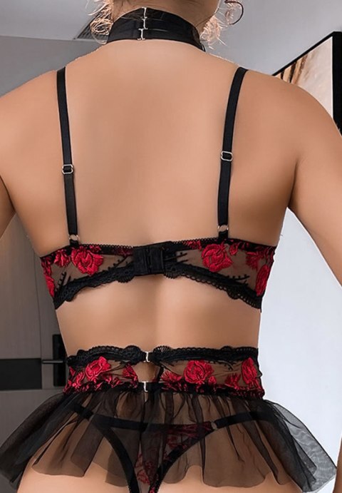 Classic Opulence Garter Set